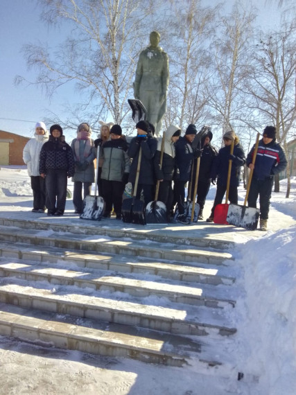 Весенний день с благородной целью.